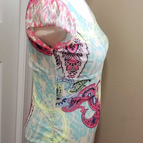 Dress - Picture 4 of 5